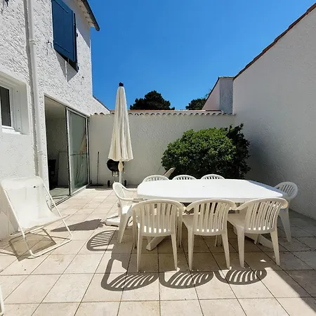 Maison 4 Pieces Pour 8 Pers. A La Palmyre Avec Animaux Admis Et Parking - Fr-1-705-100 *