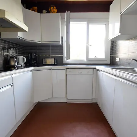 Ferienhaus Maison 4 Pieces Pour 8 Pers. A La Palmyre Avec Animaux Admis Et Parking - Fr-1-705-100 Les Mathes