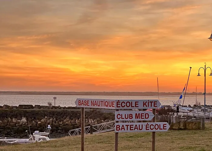 Maison 4 Pieces Pour 8 Pers. A La Palmyre Avec Animaux Admis Et Parking - Fr-1-705-100 * Les Mathes