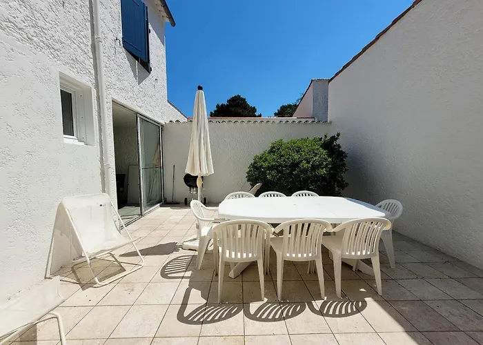 Maison 4 Pieces Pour 8 Pers. A La Palmyre Avec Animaux Admis Et Parking - Fr-1-705-100 *